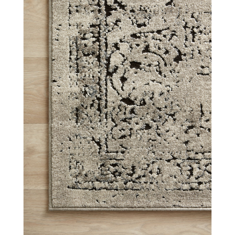 Mahfuze Oriental Indoor Rug, Rectangle 2'7" x 4'