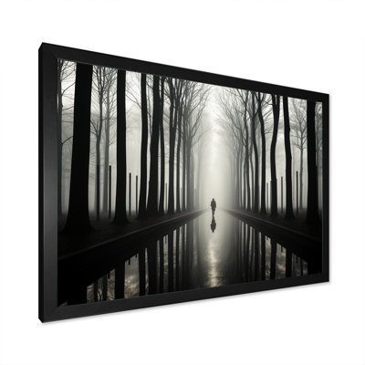 «Black and White Forest Silence», art mural encadré «Forest»