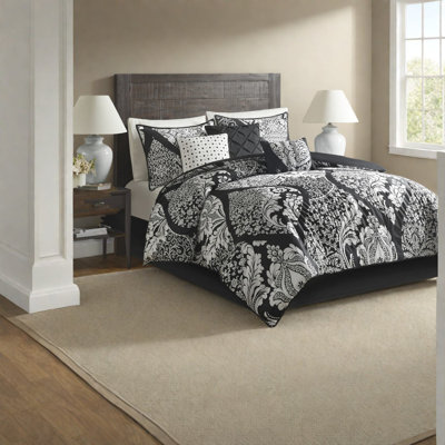 Elegant 7-piece Cotton Bedding Set, Hypoallergenic Damask Design For King Bed