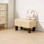 Petit repose-pieds en cuir avec repose-pieds-531713488