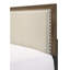 Luxueux grand lit en cerisier brun avec tête de lit tapissier et superbe structure en bois de gaze-243965205-7532010
