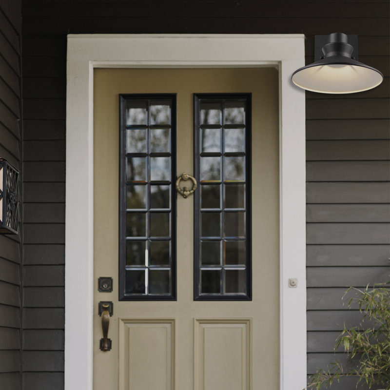 Harris Wall Light