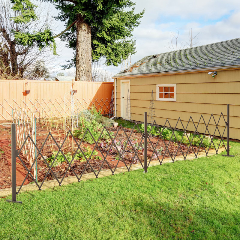 Bartolomeo Expanding Trellis Fence, 405 x 103.5 cm, Dark Brown