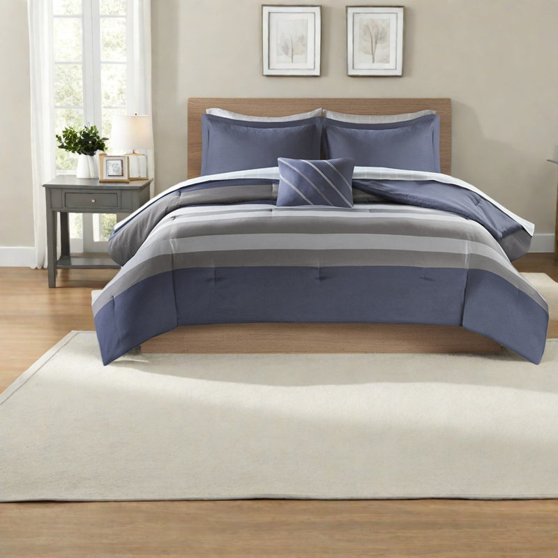 Comfortable Polyester Bedding Sets For Modern Home Space