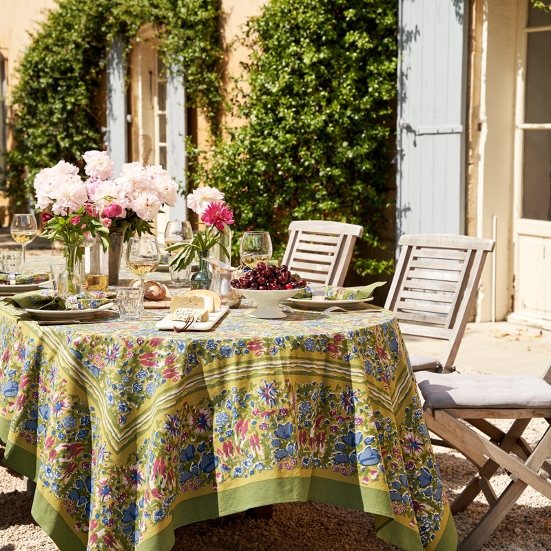 Jardine Tablecloth, 70" Round