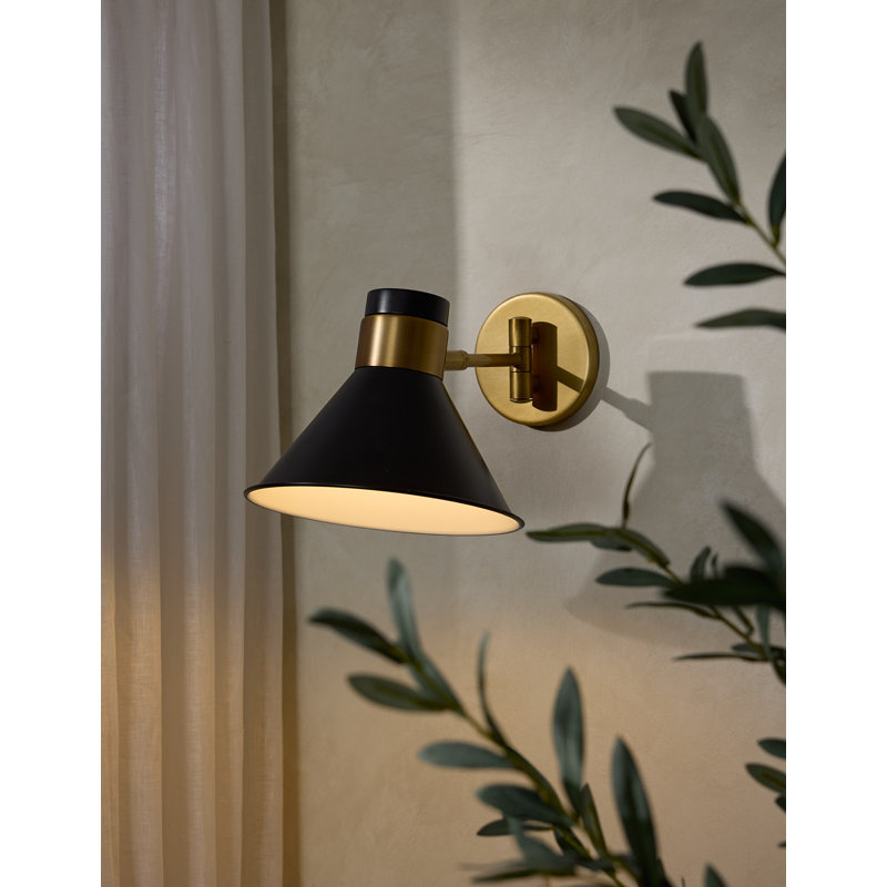 Lane 1 - Light Armed Sconce