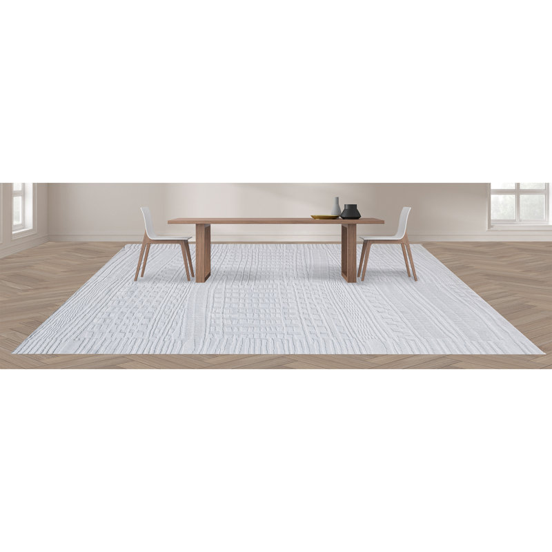 Geometric Area Rug in White, Rectangle 6' x 9'