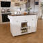 Îlot de cuisine 74,8 po avec table de salle à manger extensible et prise de courant - Chariot de rangement sur roulettes avec 3 tiroirs et armoire à 2 portes pour la salle à manger, blanc
