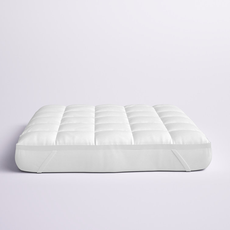 https://assets.wfcdn.com/im/87663197/resize-h755-w755%5Ecompr-r85/2573/257307280/Newburg+Polyester+3%22+Mattress+Topper.jpg