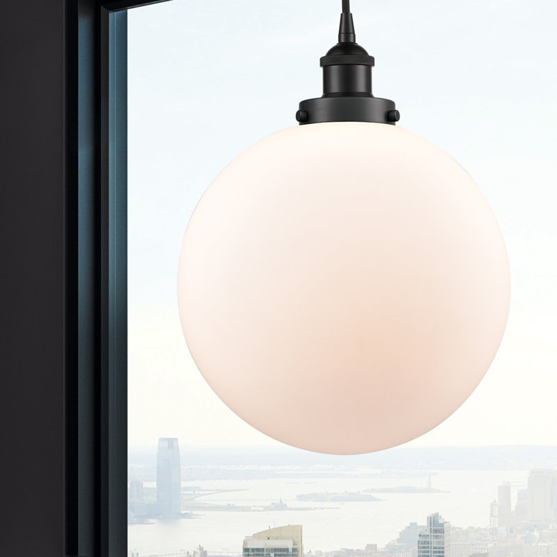 Luminaire suspendu simple à 1 lumière Frederick, Blanc, H 15,5 po x l 12 po x P 12 po, Noir mat