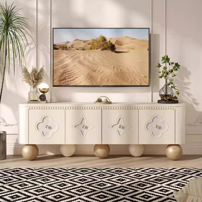 Meuble télé minimaliste et créatif