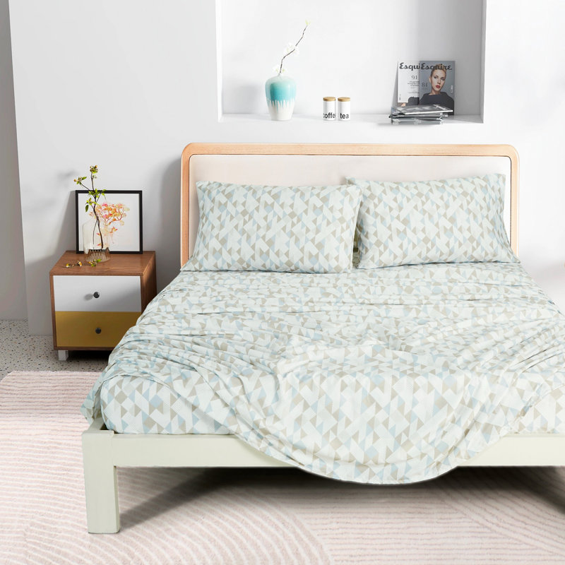 Lodge Geometric Printed Microfiber Sheet Set, Queen Sheet Set with 2 Pillowcases
