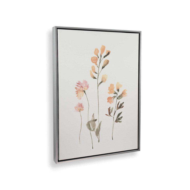 «Sunny Botanical» par Dogwood, L 24 po x H 32 po, Toile avec cadre, Argent