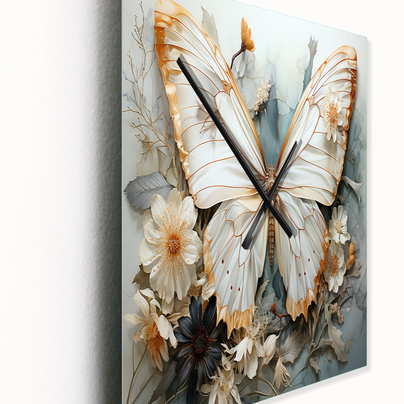 Motif complexe de papillons blancs et gris - très grandes horloges murales, H 32 po x l 16 po x P 1 po