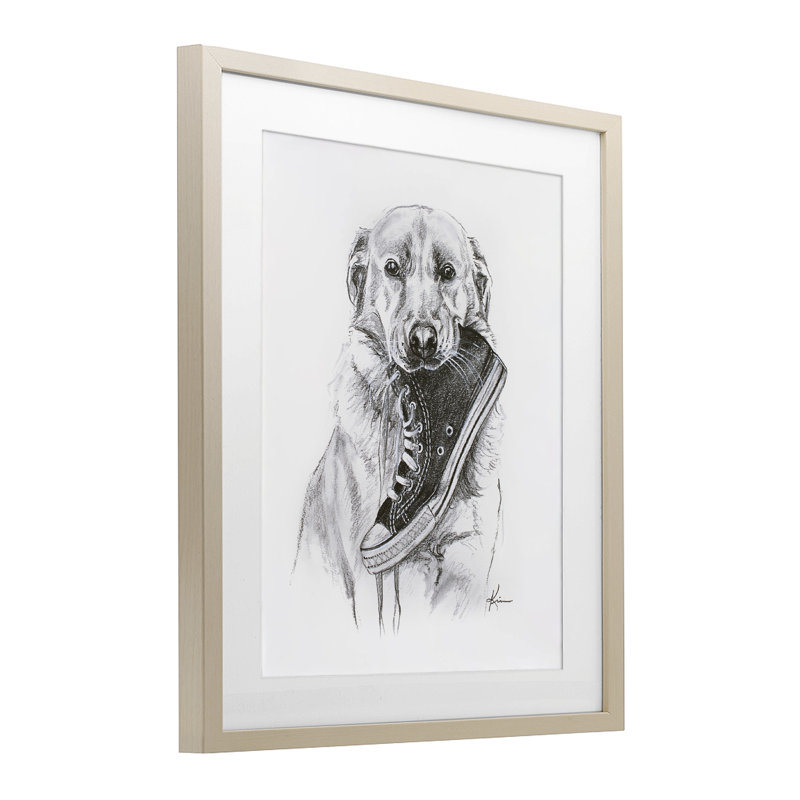 Golden Retriever Biting Sneaker, reproduction encadrée sous verre, design par Lindsay Kivi Fine Art, Cadre de récolte en pin