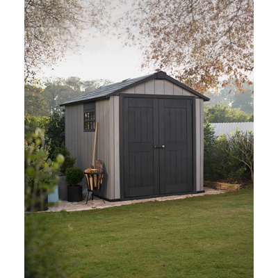 Remise de rangement d'extérieur en résine durable 7,5 po x 9 pi Keter Oakland avec plancher et portes doubles pour meubles et outils de jardin