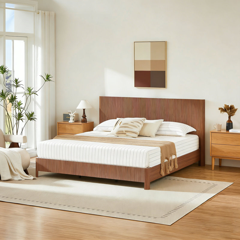Structure de lit très grand en bois avec lignes courbes ondulées, sans sommier tapissier (noyer), Walnut