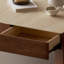 Table à thé en pierre frittée de style médiéval