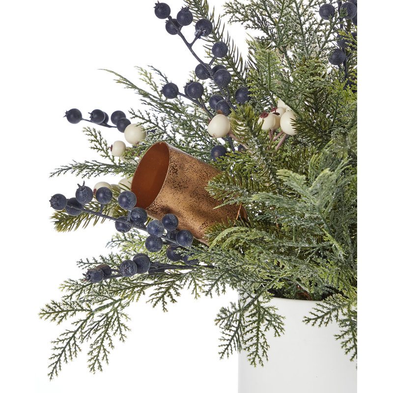 Mélange de feuillage de mica avec bleuets et Harmony Bells, arrangement de 19 po dans un pot en céramique