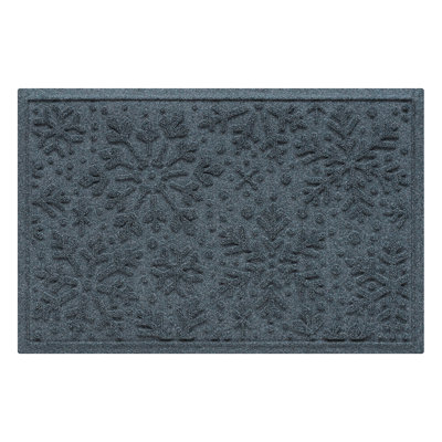 WaterHog® Snowflake 23 in. x 35 in. Indoor Outdoor Doormat