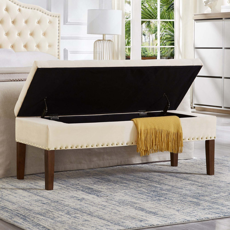 Banc capitonné avec rangement et garniture cloutée, Crème