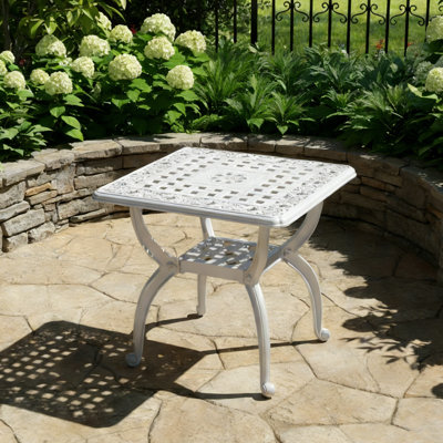 Élégante table basse carrée pour patio extérieur