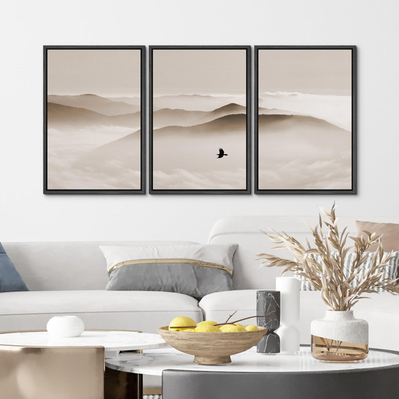 «Misty Mountain Silhouette Solitude Peaks Tons subtils et scènes tranquilles, art moderne et chic» 3 pièces, Noir