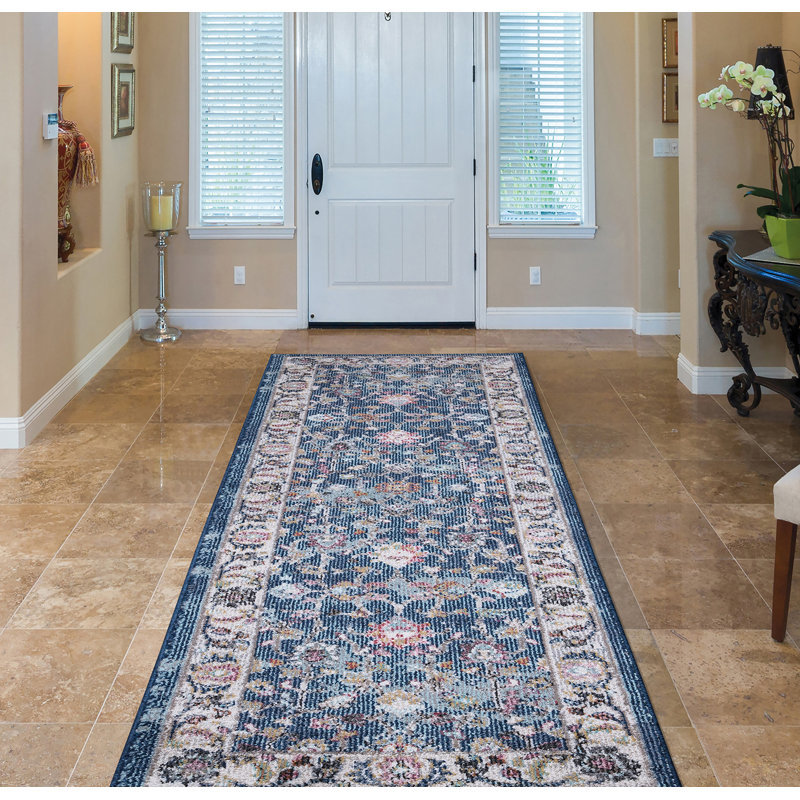 Mulhouse marine marocaine usée / marine décolorée, Tapis de couloir 2 pi 3 po x 7 pi 3 po