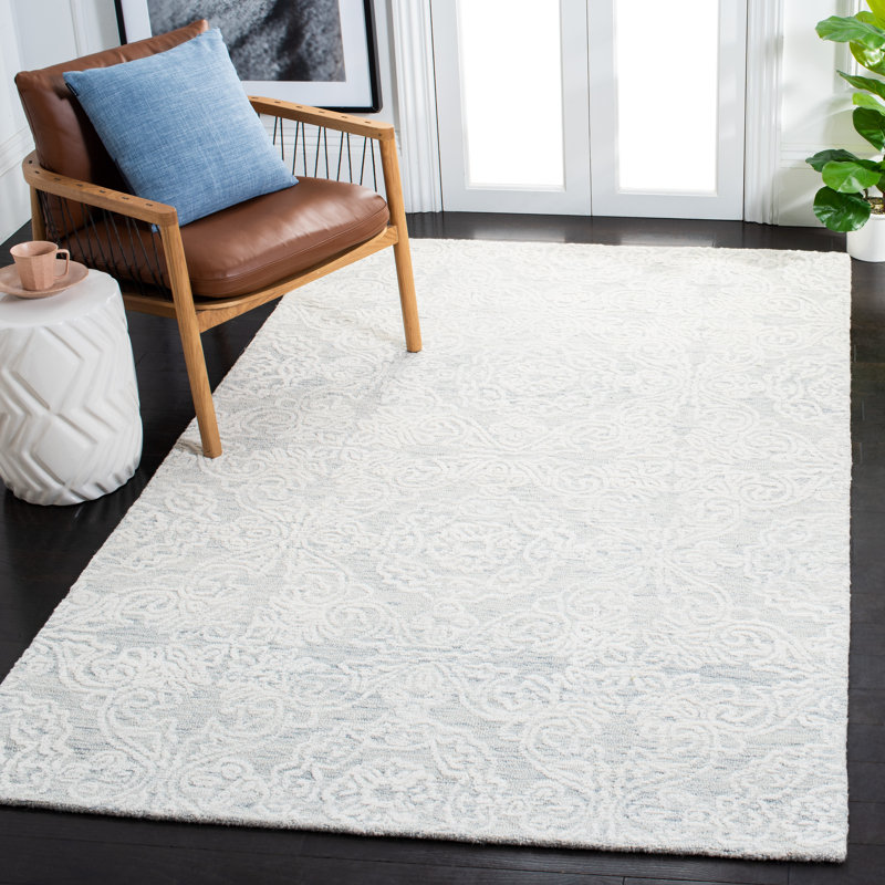 Fernandina Damask Handmade Tufted Wool Light Grey/Ivory Area Rug, Rectangle 5' x 8'