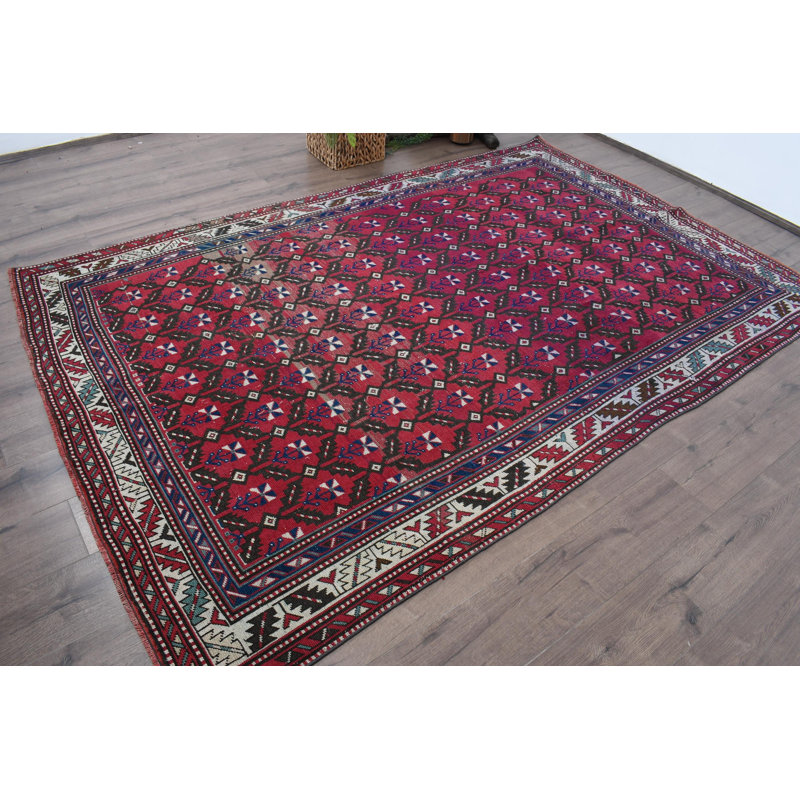 Tapis classique en laine rouge à motif géométrique de 74,4 x 111 pouces