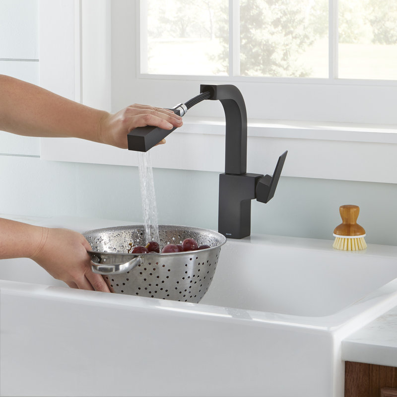 Mid-Town Single Handle Pull Out Sprayer Kitchen Faucet, Satin Black