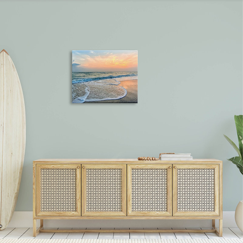 «Vast Panoramic Beach Layered Waves» par Mary Lou, photographie sur toile tendue, H 24 po x l 30 po x P 1,5 po