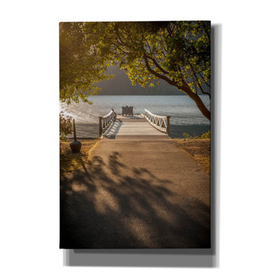 «Crescent Lake Pier» par Tim Oldford