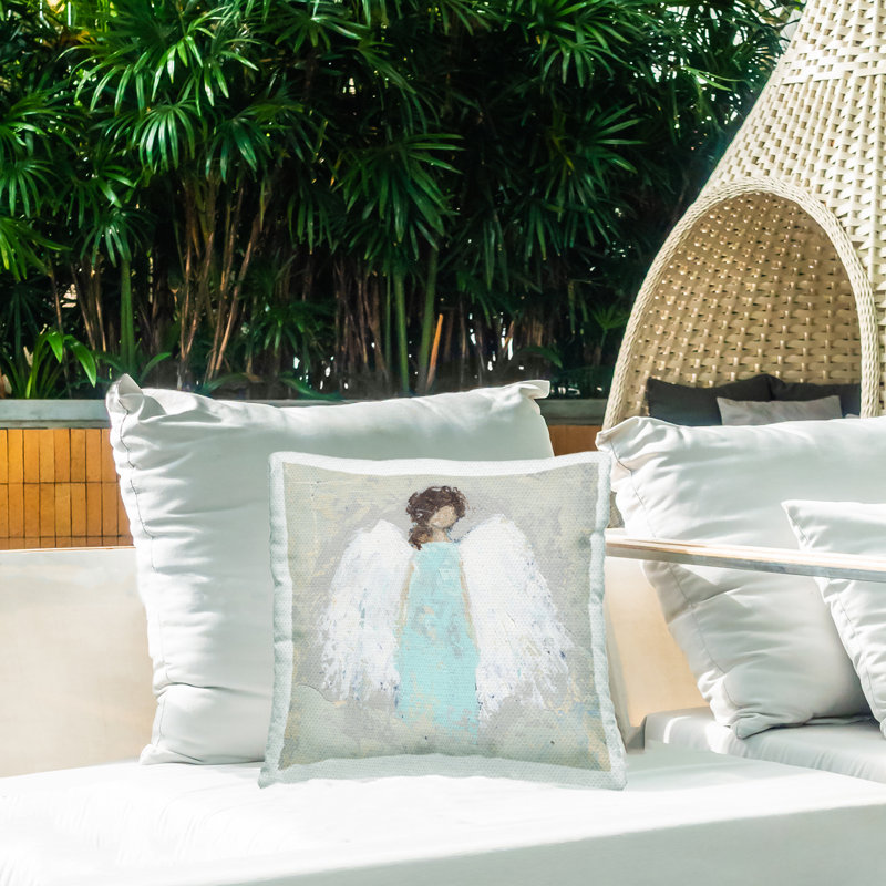 Oreiller imprimé Soft Angel Impression par Cassandra Cushman