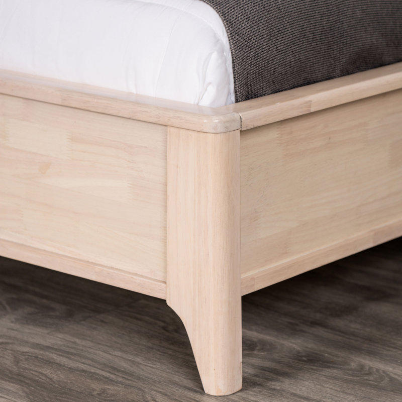 Jorjey Platform Bed, Queen
