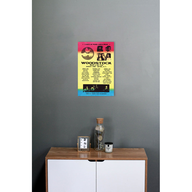 Woodstock - alignement de publicités sur papier, H 14,5 po x l 14,5 po x P 1,25 po