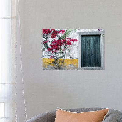 Portugal, Obidos. Beautiful Bougainvillea Blooming in the Town par Julie Eggers - photographie sur toile tendue