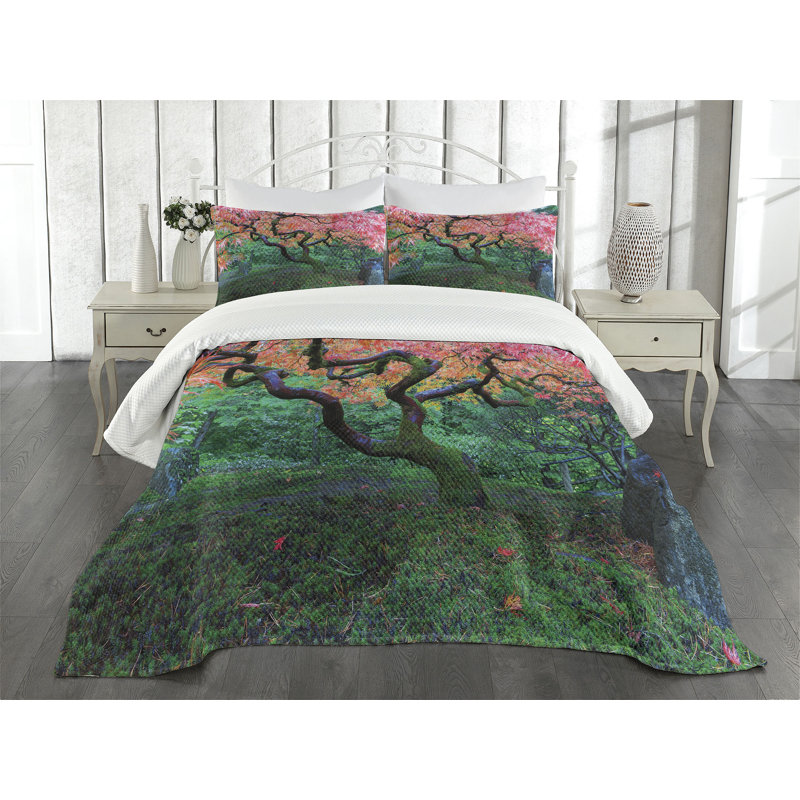 Ambesonne Tree Bedspread Red Leaf Maple, King Bedspread + 2 Standard Shams