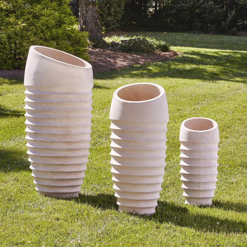 JP Resin Pot Planter, White