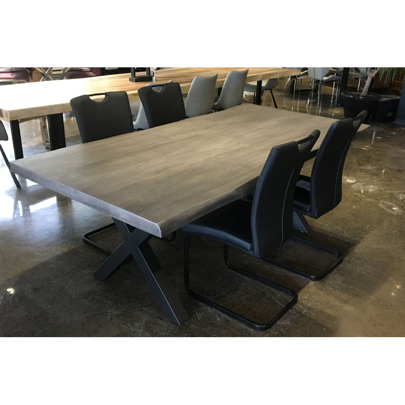 Table de salle à manger Ezekiella, H 30 po x L 72 po x l 40 po, Sesham