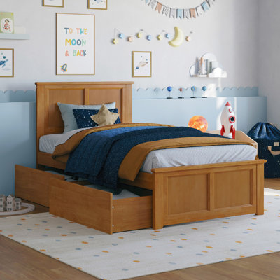 Lit plateforme en bois massif Madison avec pied de lit et tiroirs de rangement assortis 