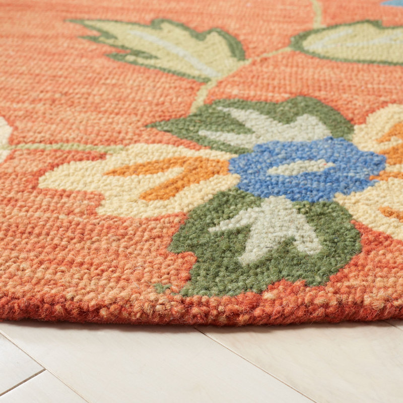 Emrick Hand Hooked Wool Floral Rug, Round 6'