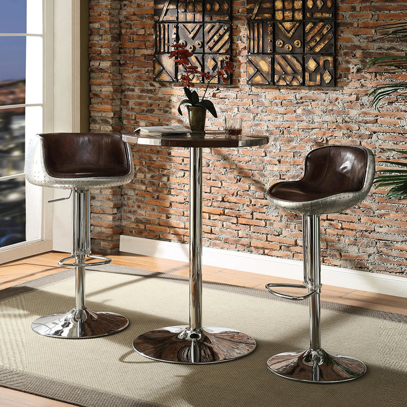 Tabouret pivotant en cuir brun avec repose-pieds en métal et motif en patchwork d'aluminium à hauteur réglable