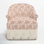 Fauteuil demi-tonneau en coton avec accoudoirs roulés encastrés et pieds en bois massif Callie