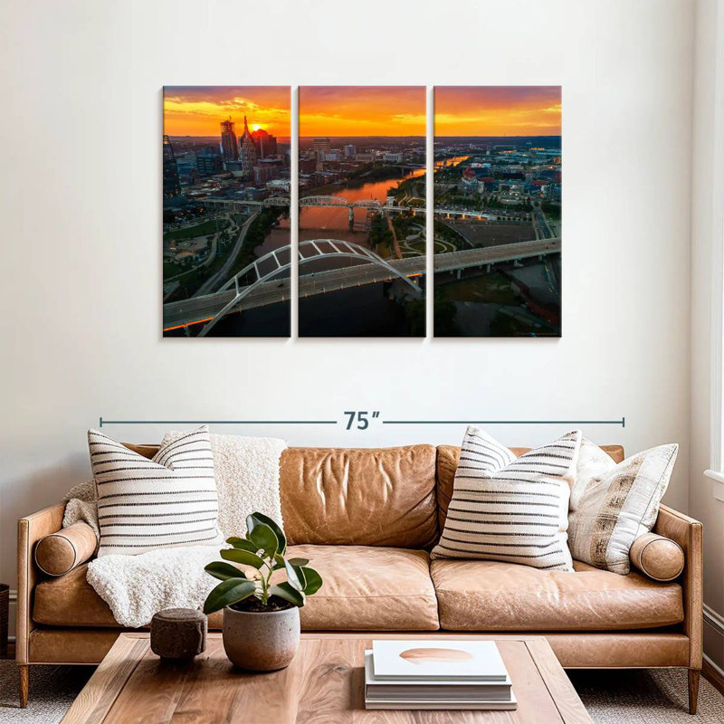 Nashville Tennessee, 20" H x 33" W