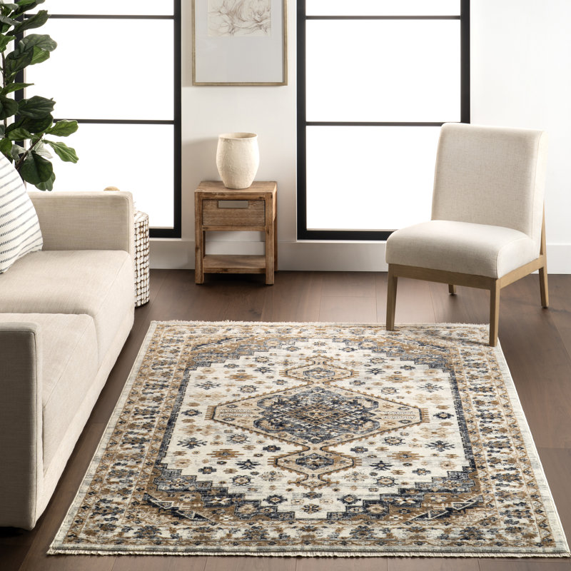 Lakelynn Persian Medallion Area Rug, Rectangle 4' x 6'5"