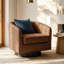 Fauteuil pivotant Frankie en similicuir brun avec base en bois massif-324737288