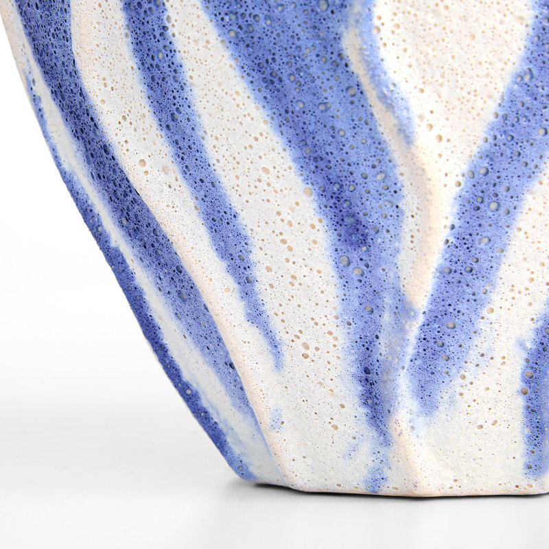 Vase de table en céramique Ripple
