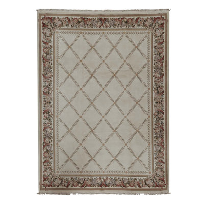 Hand Knotted Area Rug in Ivory