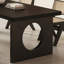 Table de salle à manger de style français tout en bois massif rétro-109875873